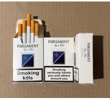 Цигарки з фільтром в пачці Parliament